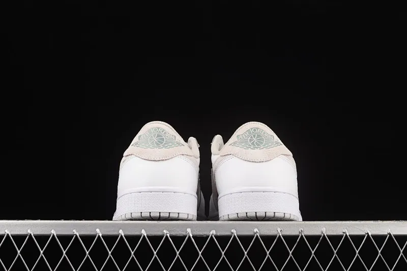 All categories Air Jordan Jordan series basketball shoes Air Jordan 1 Low Air Jordan 1 Low AJ1 Joe 1 low-top beige white gray cultural and leisure sports sneakers CZ0775-100